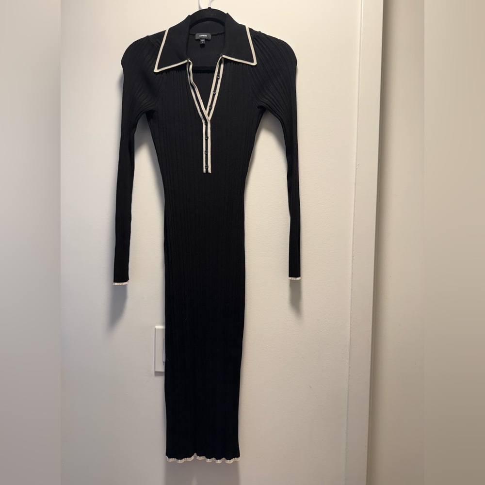 Express Ribbed V-Neck Sweater Dress - Picture 5 of 5